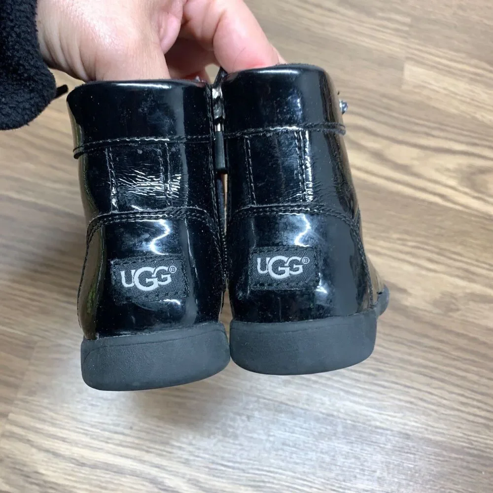 UGG‎ Toddler Girls Size 6 Ager Black Patent Leather Sherpa Zip Hiking Boots